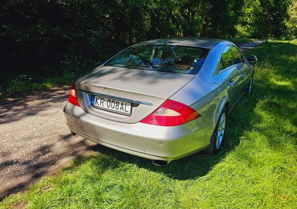 Mercedes-Benz CLS cena 29900 przebieg: 247410, rok produkcji 2005 z Chełmża małe 466